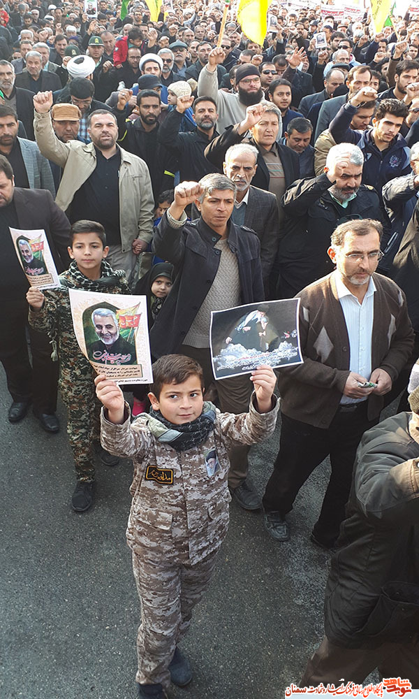 تظاهرات مردم سمنان در پی شهادت سپهبد 