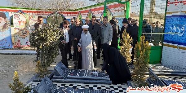 افتتاح پروژه بازسازی مزار شهدای شهر رویان شاهرود
