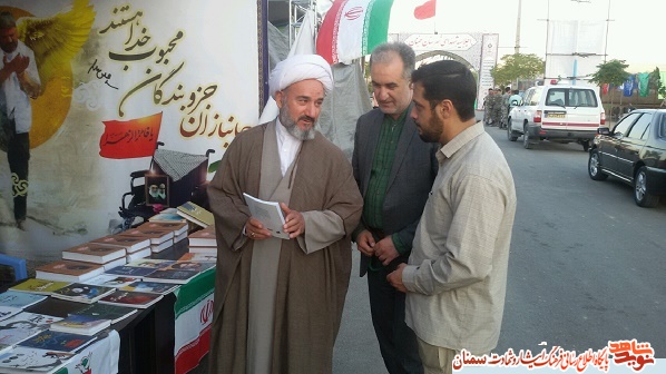 گزارش تصویری نوید شاهد از بازدید مدیرکل بنیادشهید از نمایشگاه و اجلاسیه شهدای سمنان