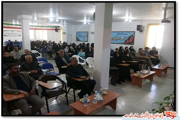 برگزاری مراسم تجلیل از 51 دانش آموز ممتاز شاهدو ایثارگر در شهرستان شیروان