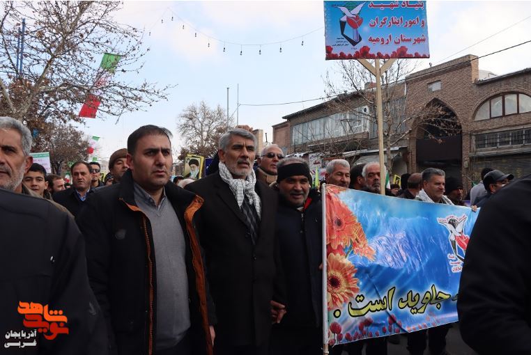 راهپیمایی 22 بهمن در ارومیه با حضور جامعه ایثارگری و مسئولان برگزار شد