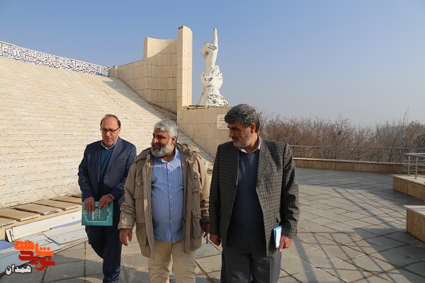 گزارش تصویری| بازدید معاون فرهنگی و آموزشی بنیاد شهید از باغ موزه همدان