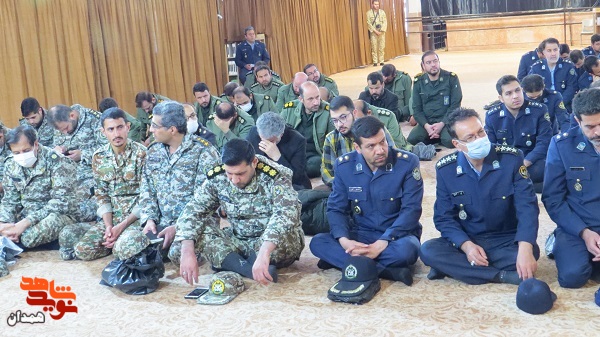 گزارش تصویری| عطرافشانی مزار شهدا به مناسبت روز ارتش