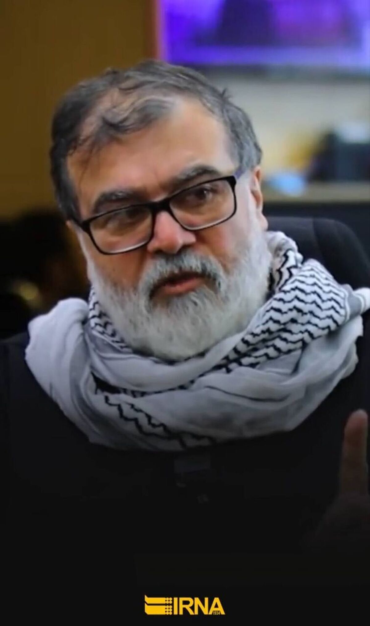 ناشط سياسي مقيم في لندن: نبأ استشهاد قائد الثورة ايقظ روحي وجعلني اعتنق الإسلام