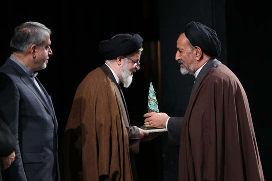 تجلیل از مروجین فرهنگ ایثار و شهادت در طراز ملی تجلیل از مروجین فرهنگ ایثار و شهادت در طراز ملی