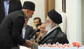 حاشیه های دیدار جمعی از خانواده های شهیدان مدافع حرم با رهبر معظم انقلاب / از عبایی که جا ماند تا پرواز به بهشت حاشیه های دیدار جمعی از خانواده های شهیدان مدافع حرم با رهبر معظم انقلاب / از عبایی که جا ماند تا پرواز به بهشت