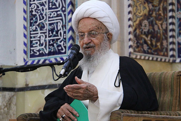 مکتب ایثار و شهادت باید زنده بماند مکتب ایثار و شهادت باید زنده بماند