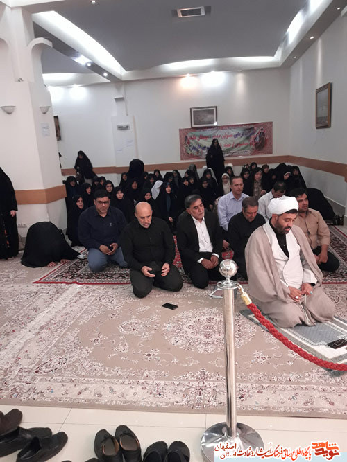 کسب بیست ویک رتبه برتر توسط خانواده های شاهد وایثارگر استان اصفهان در بیست ونهمین دوره مسابقات کشوری قرآن کسب بیست ویک رتبه برتر توسط خانواده های شاهد وایثارگر استان اصفهان در بیست ونهمین دوره مسابقات کشوری قرآن