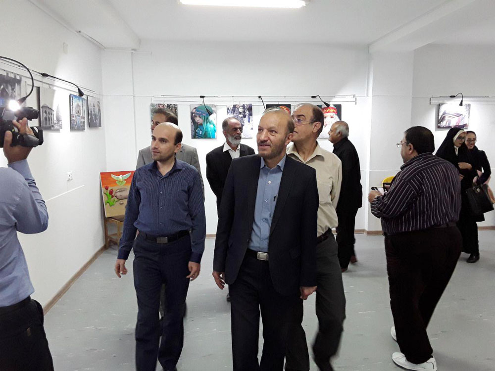 افتتاح نمایشگاه هنرهای تجسمی شاهد و ایثارگر در شیراز افتتاح نمایشگاه هنرهای تجسمی شاهد و ایثارگر در شیراز