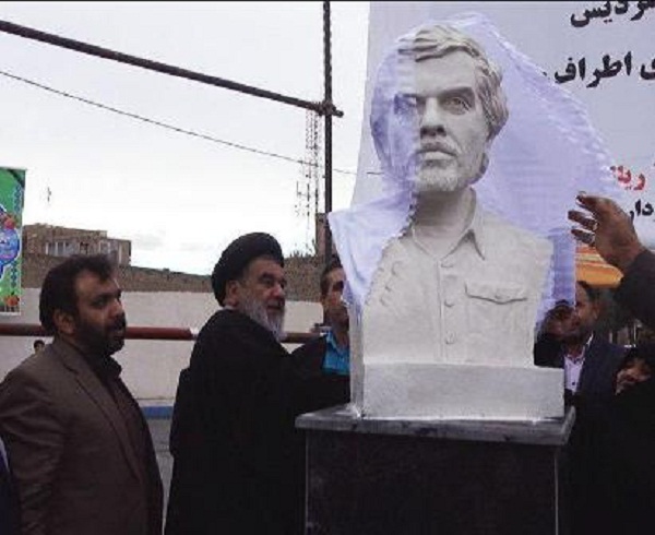 سردیس سرداران شهید و مفاخر بافق رونمایی شد سردیس سرداران شهید و مفاخر بافق رونمایی شد