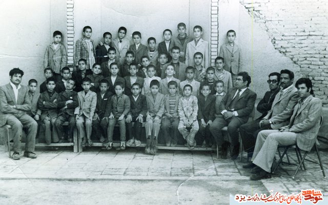 شهیدی که از رهبر انقلاب تعبیر به «برادر» کرد + دست نوشته شهیدی که از رهبر انقلاب تعبیر به «برادر» کرد + دست نوشته