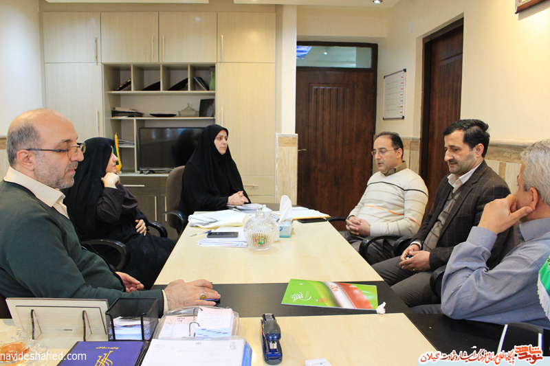 منتخبین سومین جشنواره فرهنگی ادبی «نامه به یک شهید و دومین دوره مدرسه خلاقیت و ایده پردازی» داوری شد