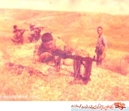 مدرک دانشگاهی شهدا با خون نوشته شده است مدرک دانشگاهی شهدا با خون نوشته شده است