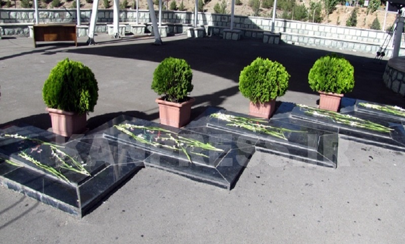 برگزاری مراسم احیای شب بیست و هفتم ماه رمضان در جوار شهدای گمنام برگزاری مراسم احیای شب بیست و هفتم ماه رمضان در جوار شهدای گمنام