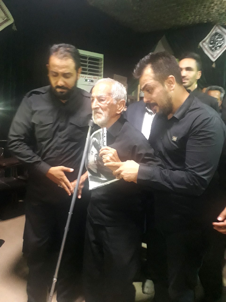 وداع با پیکر شهید کلهر پس از ۳۶ سال وداع با پیکر شهید کلهر پس از ۳۶ سال
