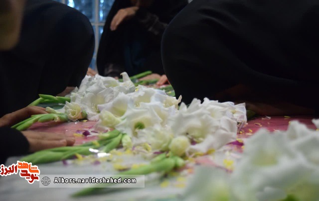برای محافظت از‌فرزندان آنها را به سبک زندگی شهدا تربیت کنید