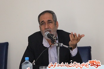 خبرنگار موثرترین عنصر در ترویج فرهنگ ایثار و شهادت است خبرنگار موثرترین عنصر در ترویج فرهنگ ایثار و شهادت است