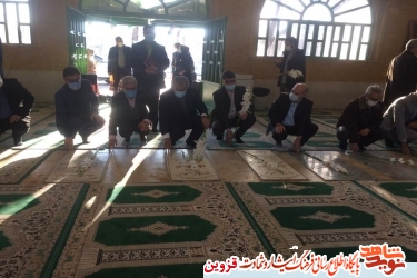 استاندار قزوین به مقام شهدای الوند ادای احترام کرد استاندار قزوین به مقام شهدای الوند ادای احترام کرد