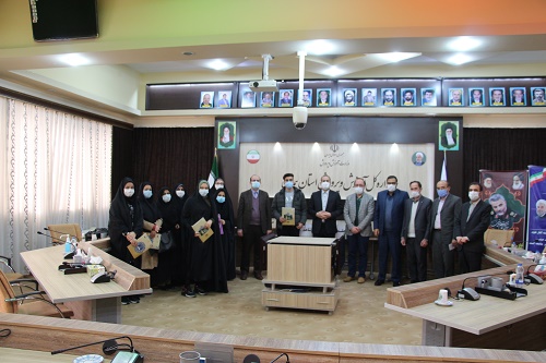 دانش آموزان برتر شاهد و ایثارگر مورد تقدیر قرار گرفتند دانش آموزان برتر شاهد و ایثارگر مورد تقدیر قرار گرفتند
