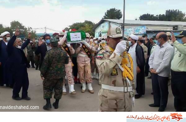 پیکر مطهر شهید «محمد رئوف رضایی» تشییع و خاکسپاری شد پیکر مطهر شهید «محمد رئوف رضایی» تشییع و خاکسپاری شد