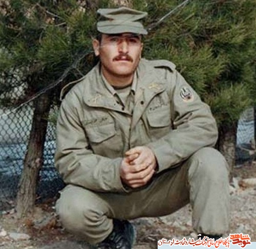 تکلیفمان است که به خانواده شهدا اظهار ارادت کنیم
