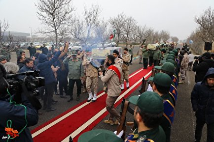 مراسم استقبال از پیکر مطهر ۱۰ شهید گمنام در اردبیل