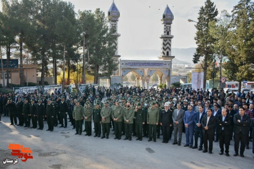 گزارش تصویری/ غبارروبی گلزار شهدا خرم آباد به مناسبت هفته بسیج