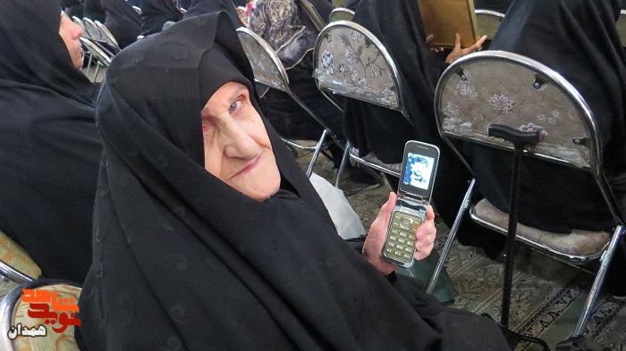 گزارش تصویری| آئین گرامیداشت همسران و مادران شهدا (۳)