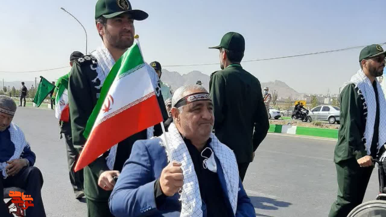حضور جانبازان، یاری‌دهنده و راهنمای نسل امروز است