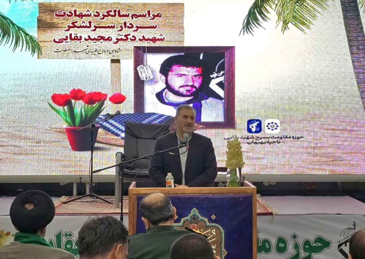 پیروزی انقلاب اسلامی در امتداد نهضت عاشورا به دست آمد پیروزی انقلاب اسلامی در امتداد نهضت عاشورا به دست آمد