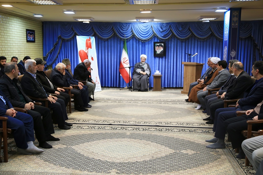 سرپرست و شورای معاونین بنیاد شهید آذربایجان شرقی با نماینده ولی فقیه در استان دیدار کردند