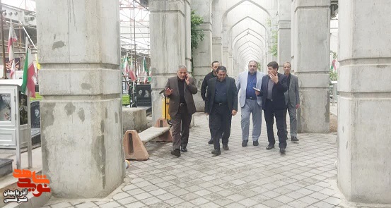 نمایندگان ویژۀ قاضی زاده هاشمی با حضور در گلزار شهدای وادی رحمت تبریز به مقام شامخ شهدا ادای احترام کردند