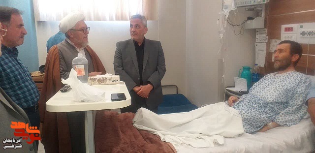 عیادت سرپرست بنیاد شهید آذربایجان‌شرقی از سه عضو جامعه ایثارگری در تبریز
