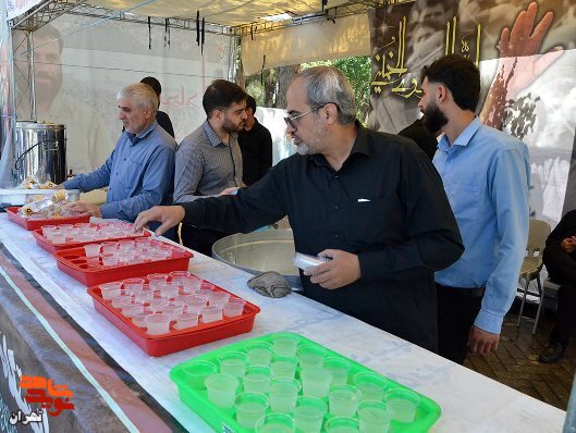 برپایی ایستگاه صلواتی به مناسبت سالگرد ارتحال امام خمینی(ره )