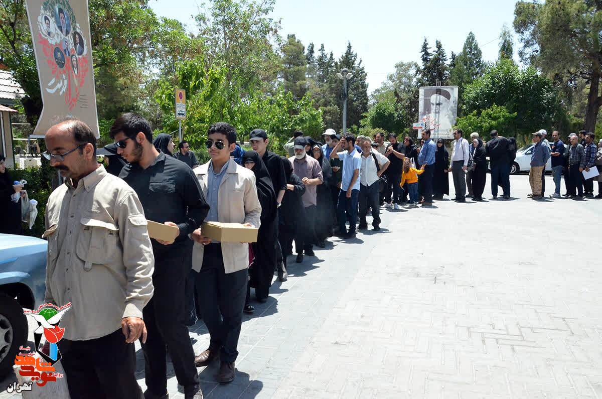 برپایی ایستگاه صلواتی به مناسبت سالگرد ارتحال امام خمینی(ره )
