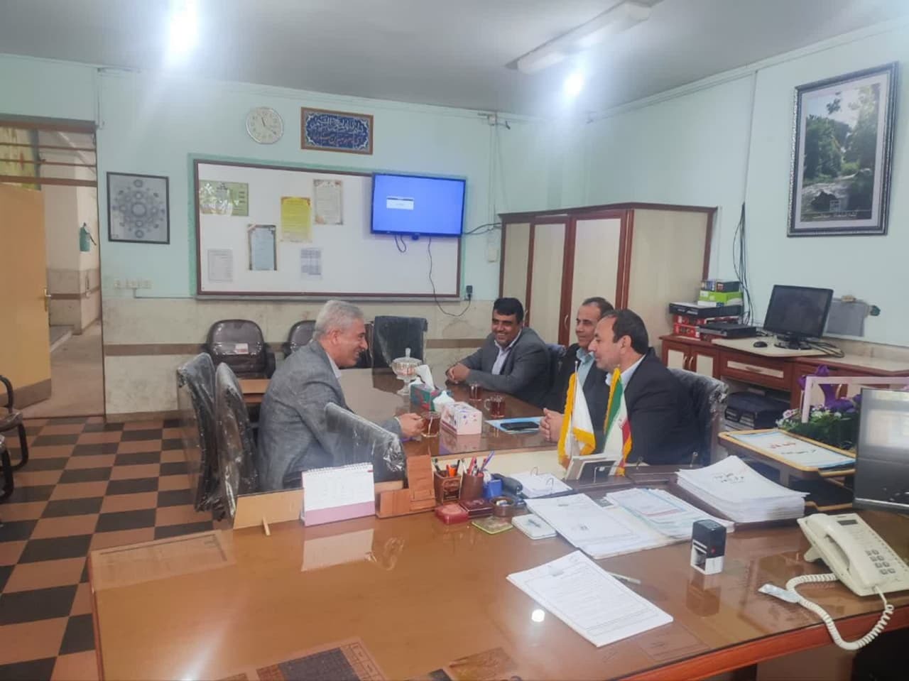 دیدار مدیرکل بنیاد شهید و امورایثارگران آذربایجان غربی با مدیران مدارس شاهد ارومیه