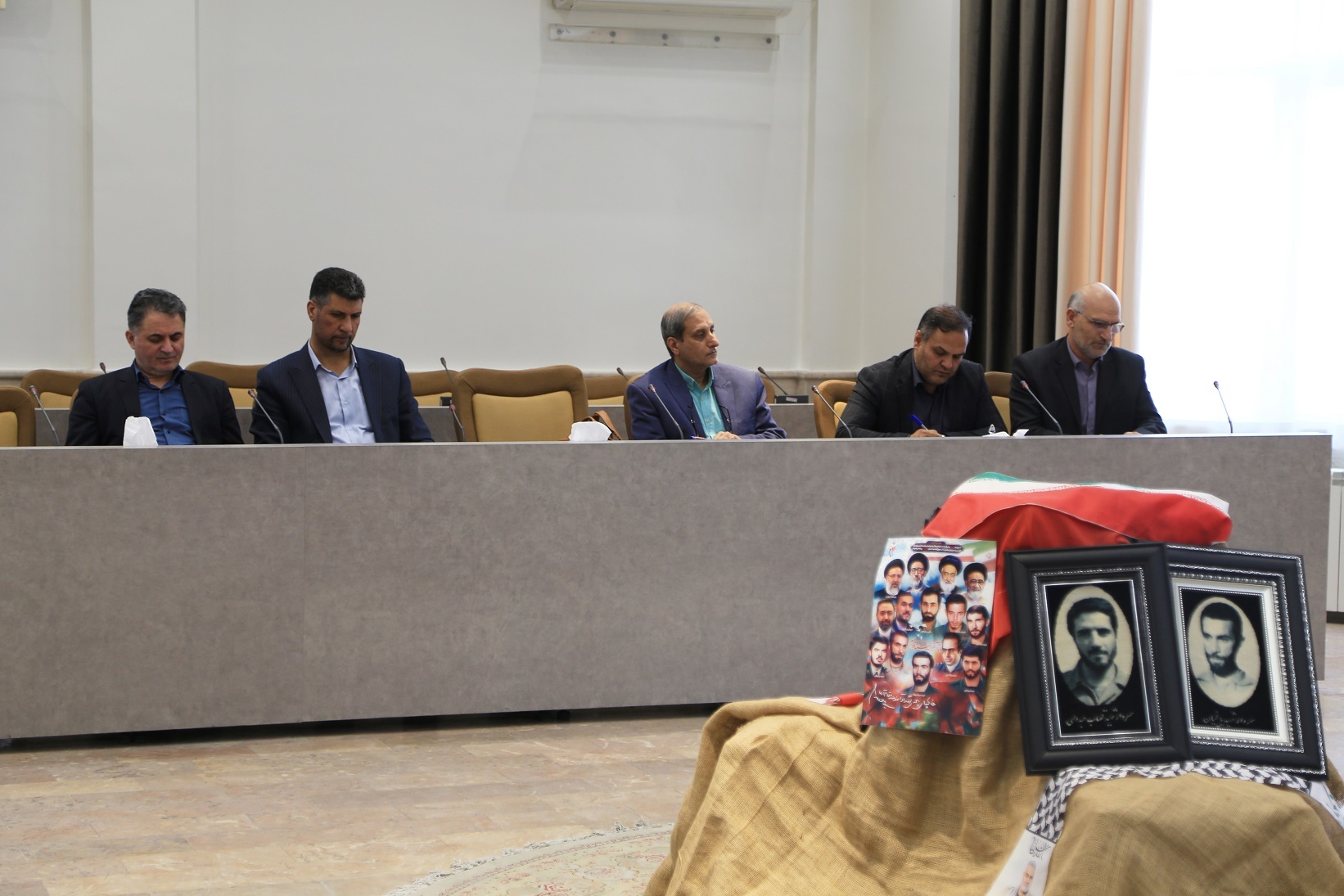 جلسۀ هماهنگی برگزاری سوگواره ملی شعر شهیدان خدمت برگزار شد
