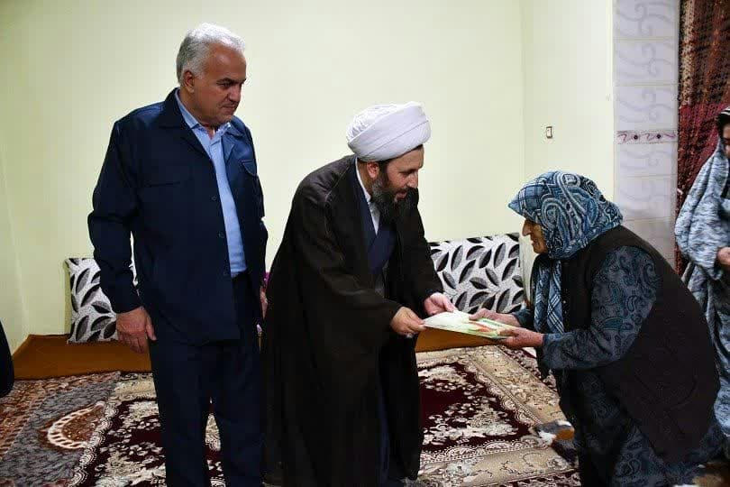 دیدار مسئولین شهرستان خوی با خانواده معظم شهیدان اسماعیل زهرابی و علی عبدالهی