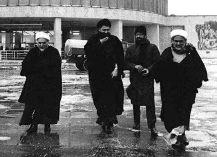 مدارک هویتی دکتر مصطفی چمران در ایام تحصیل در آمریکا