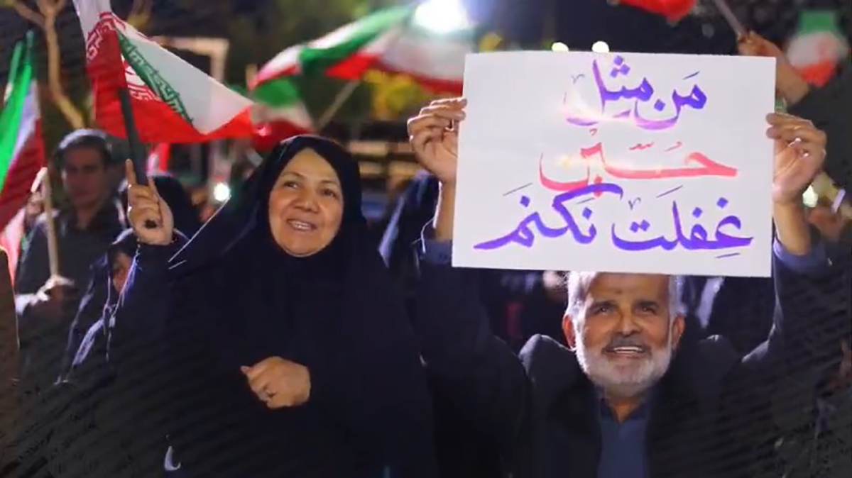 نماهنگ/ هرگز کسی مثل من باکسی مثل یزید بیعت نمیکند نماهنگ/ هرگز کسی مثل من باکسی مثل یزید بیعت نمیکند