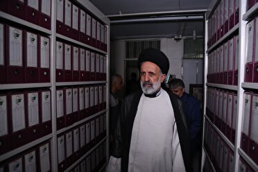 بازدید نماینده ولی‌فقیه و معاون فرهنگی و آموزشی بنیاد شهید و امور ایثارگران از مرکز اسناد ایثارگران