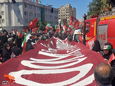 تصاویر هوایی از خروش سرخ مشهد در انتظار تشییع پیکر امام شهید انقلاب
