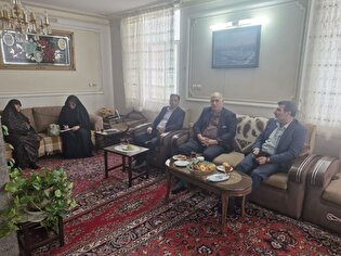 مسئولان از خانواده شهید «جولاده‌نیکو» تجلیل کردند