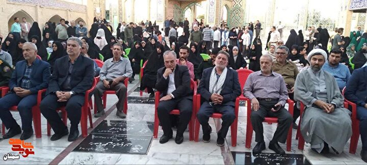 گزارش تصویری/ آیین میهمانی لاله‌ها در امامزاده اشرف(ع) سمنان