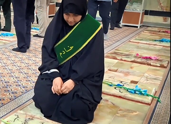 کلیپ/ تصاویری از آیین میهمانی لاله‌ها در گلزار شهدای سرخه