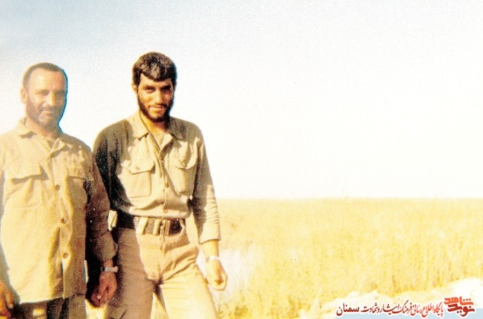 نفر سمت راست سردار شهید کیومرث نوروزی‌فر