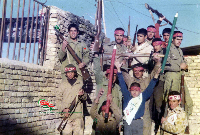 شهید سید مالک حسینی هفشجانی و همرزمان 