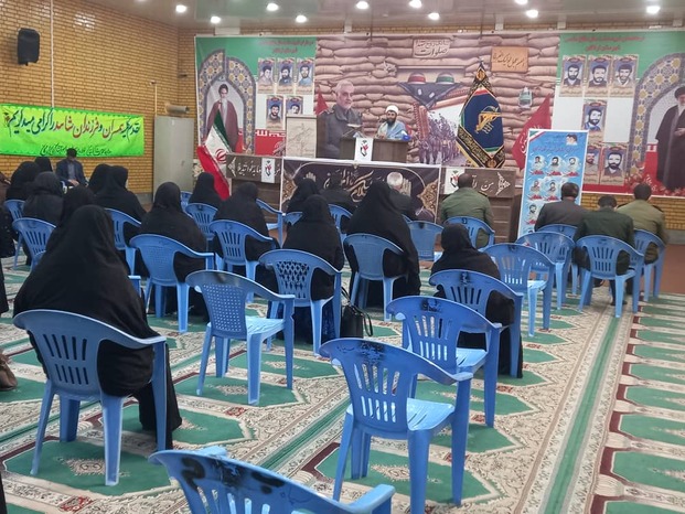 تجلیل از مادران و همسران شهدای شهرستان لردگان