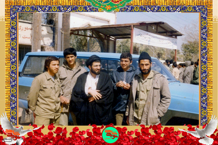 نفر دوم از راست شهید محمد سلطانیه