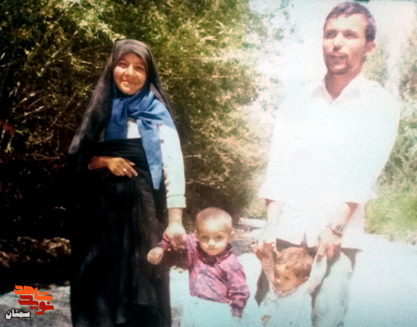 شهید والامقام قربانعلی جامی به همراه خانواده در قاب تصویر